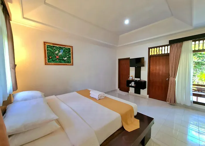 Satriya Hotel 3*