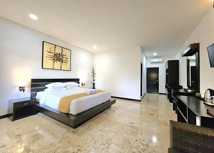 Satriya Hotel 3*