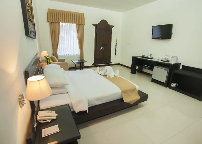 Satriya Hotel 3*