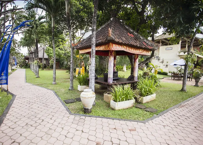 Satriya 3* Kuta (Bali)