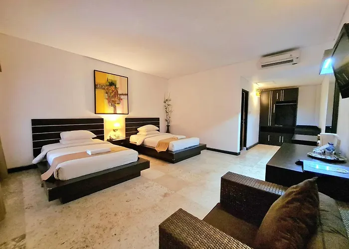 Hotel Satriya 3*