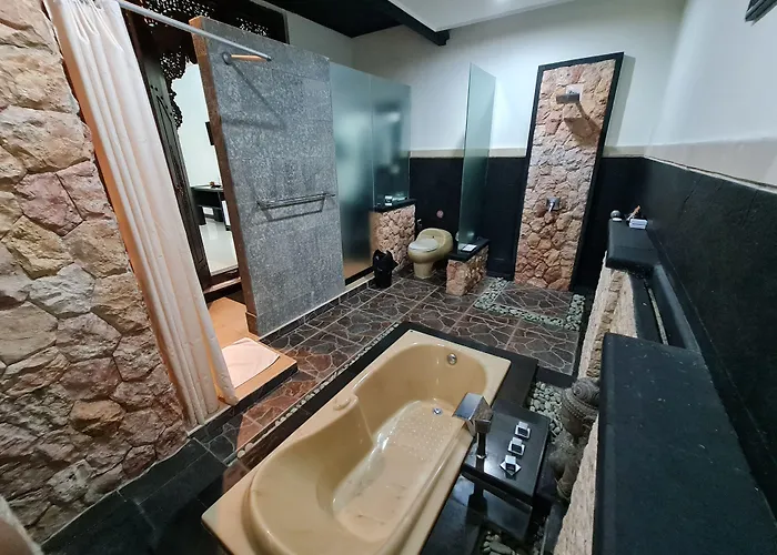 Hotel Satriya Kuta (Bali)
